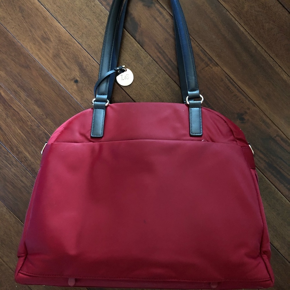 Lo & Sons O.G. Red Tote